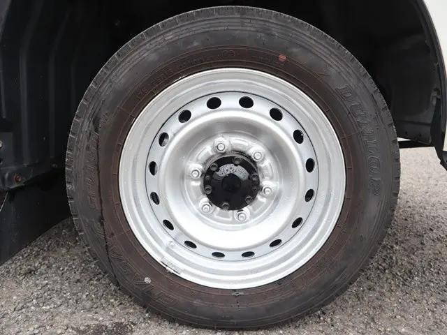 トヨタトヨエース平ボディ小型（2t・3t）[写真21]