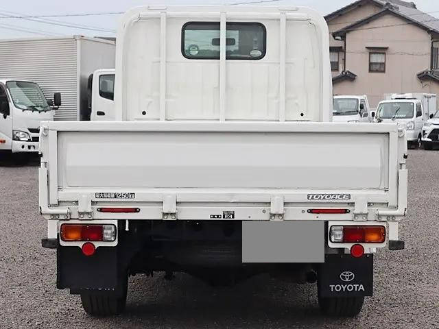 トヨタトヨエース平ボディ小型（2t・3t）[写真06]