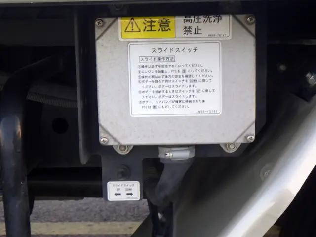 三菱ふそうキャンターキャリアカー小型（2t・3t）[写真32]