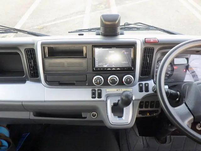 三菱ふそうキャンターキャリアカー小型（2t・3t）[写真35]