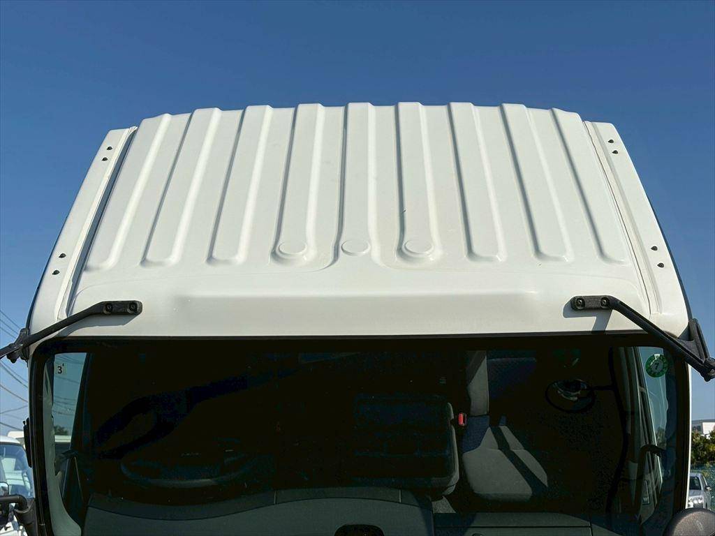 いすゞフォワード平ボディ中型（4t）[写真17]