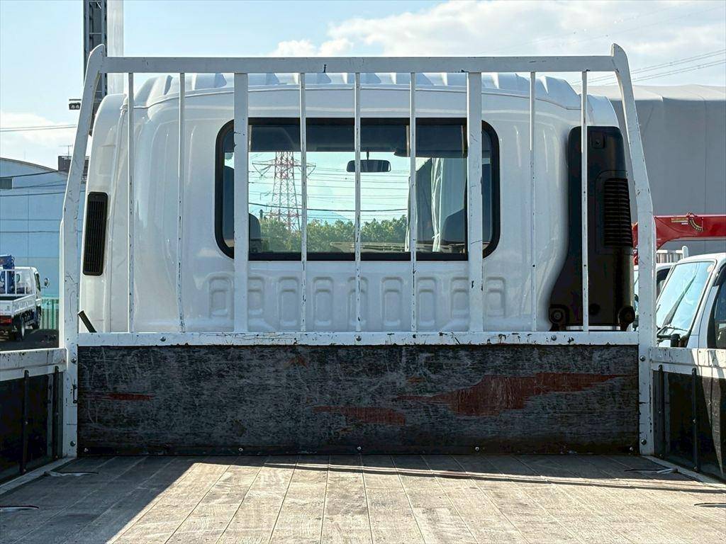 いすゞフォワード平ボディ中型（4t）[写真06]