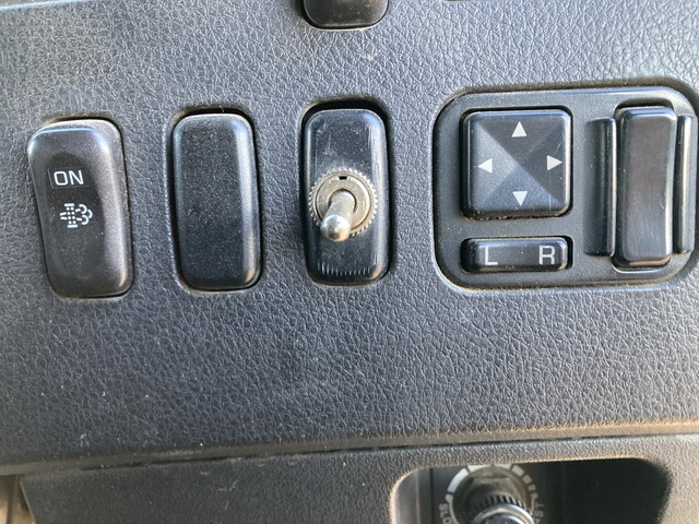 三菱ふそうファイターミキサー車（コンクリートミキサー）増トン（6t・8t）[写真36]