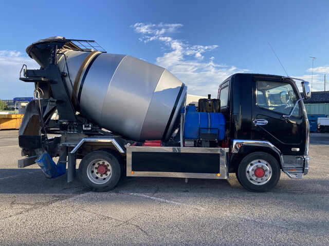 三菱ふそうファイターミキサー車（コンクリートミキサー）増トン（6t・8t）[写真06]