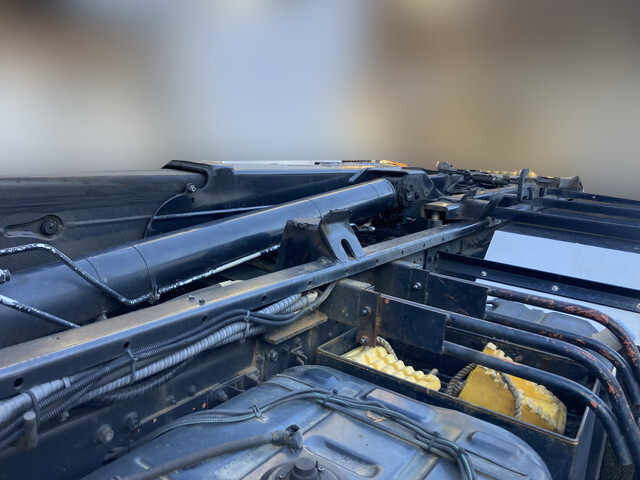 三菱ふそうファイターコンテナ専用車増トン（6t・8t）[写真11]