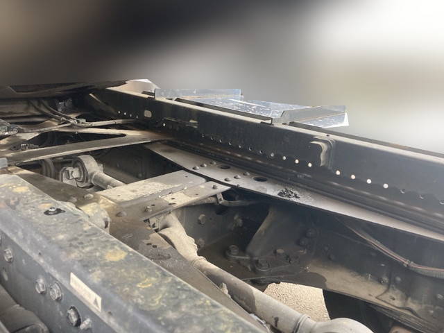 三菱ふそうファイターコンテナ専用車増トン（6t・8t）[写真17]