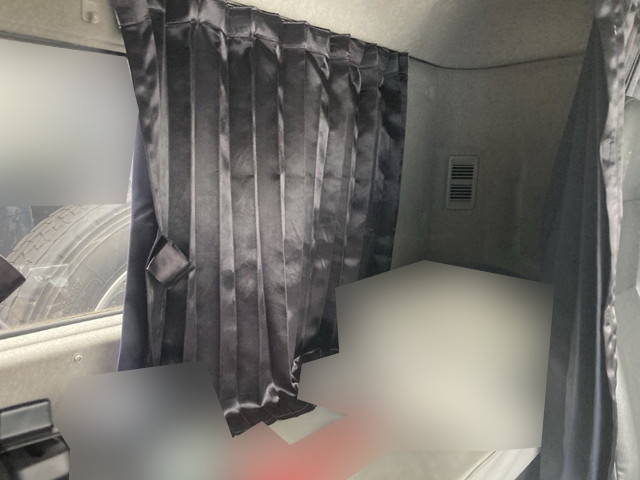 三菱ふそうファイターコンテナ専用車増トン（6t・8t）[写真24]