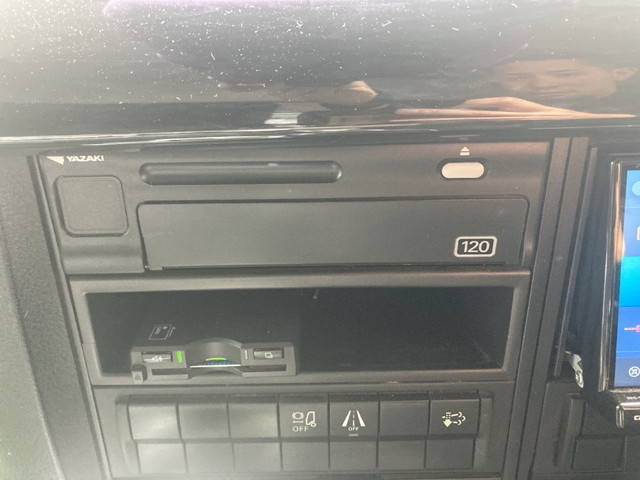 三菱ふそうファイターコンテナ専用車増トン（6t・8t）[写真29]