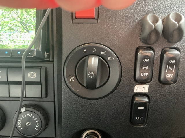 三菱ふそうファイターコンテナ専用車増トン（6t・8t）[写真33]