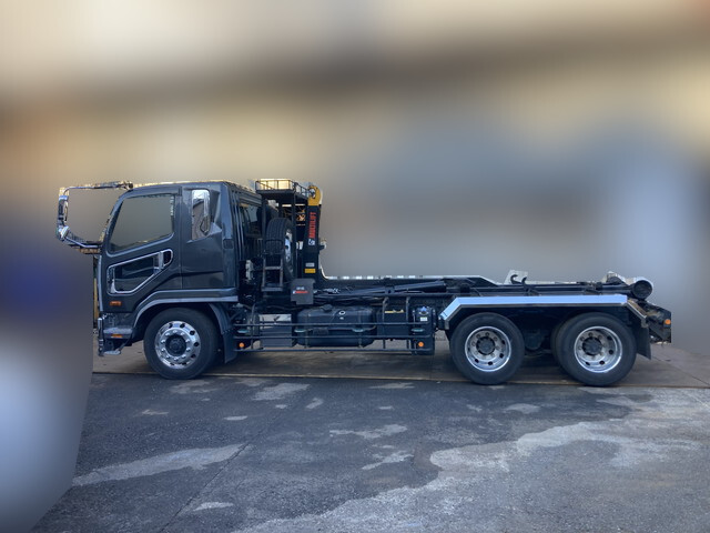 三菱ふそうファイターコンテナ専用車増トン（6t・8t）[写真05]