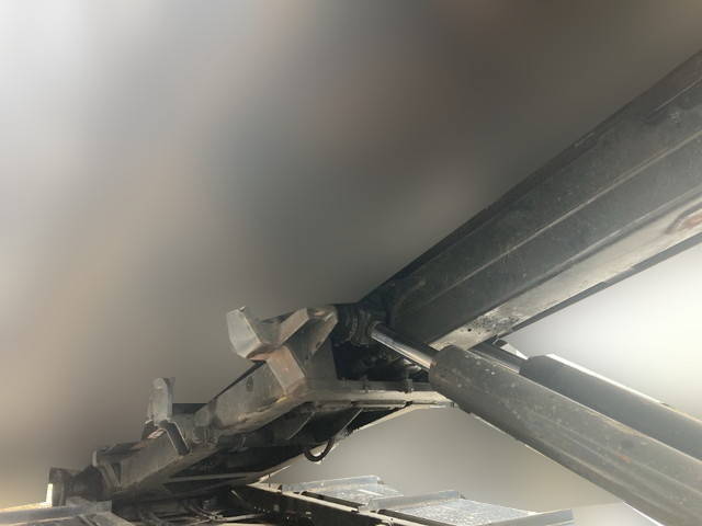 三菱ふそうファイターコンテナ専用車増トン（6t・8t）[写真06]