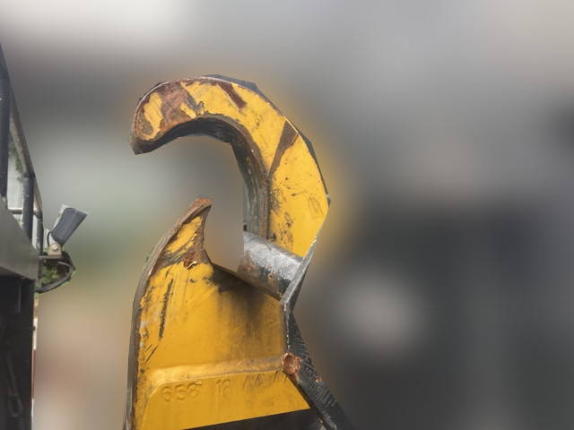 三菱ふそうファイターコンテナ専用車増トン（6t・8t）[写真09]