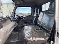 三菱ふそうキャンター平ボディ小型（2t・3t）[写真28]