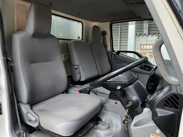 トヨタダイナアルミバン小型（2t・3t）[写真13]