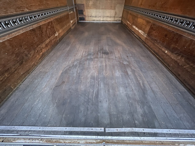 トヨタダイナアルミバン小型（2t・3t）[写真22]