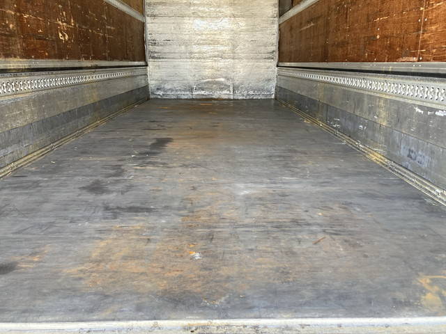 UDトラックスコンドルアルミウイング中型（4t）[写真13]