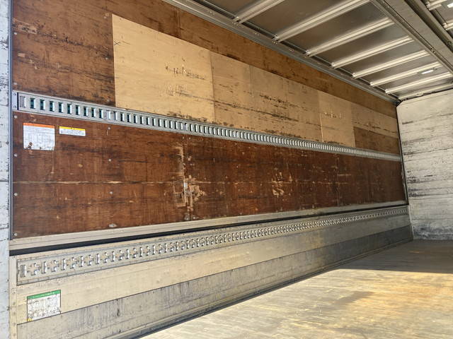 UDトラックスコンドルアルミウイング中型（4t）[写真14]