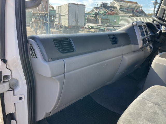 UDトラックスコンドルアルミウイング中型（4t）[写真31]