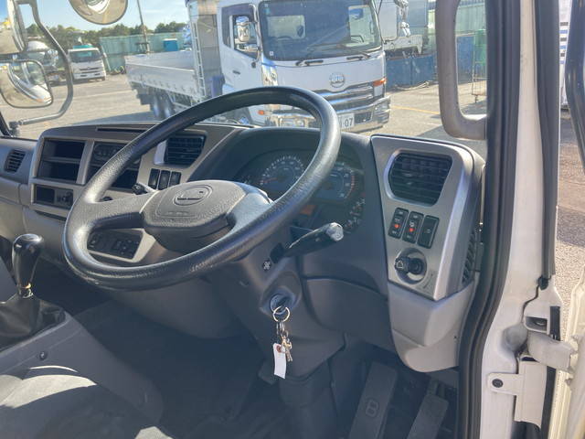 UDトラックスコンドルアルミウイング中型（4t）[写真34]