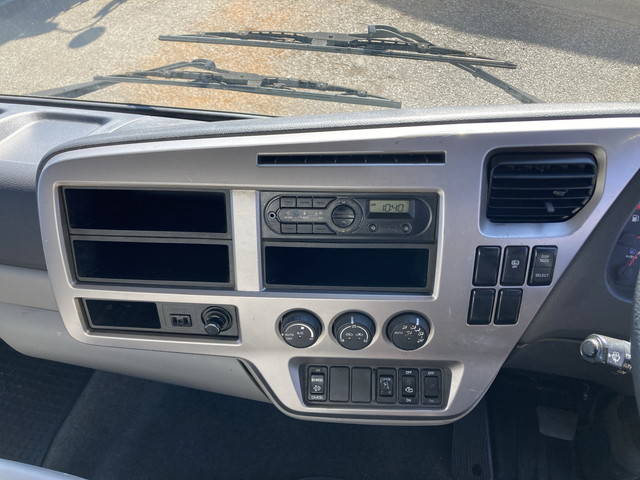 UDトラックスコンドルアルミウイング中型（4t）[写真35]