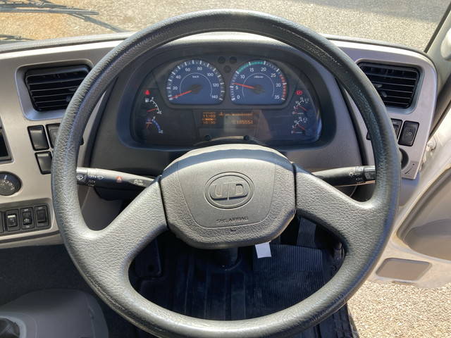 UDトラックスコンドルアルミウイング中型（4t）[写真36]