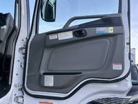 三菱ふそうスーパーグレートアルミウイング大型（10t）[写真17]