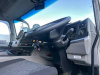 三菱ふそうスーパーグレートアルミウイング大型（10t）[写真19]