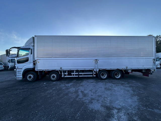 三菱ふそうスーパーグレートアルミウイング大型（10t）[写真06]