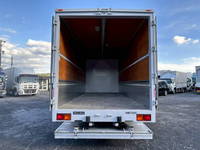 いすゞフォワードアルミウイング中型（4t）[写真11]