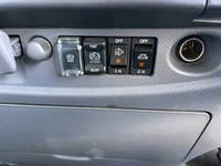 いすゞフォワードアルミウイング中型（4t）[写真27]