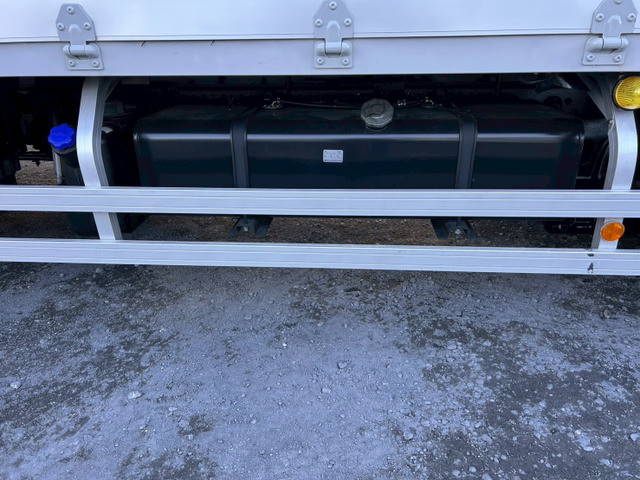 いすゞフォワードアルミウイング中型（4t）[写真34]