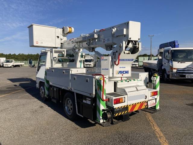 いすゞエルフ高所作業車小型（2t・3t）[写真04]