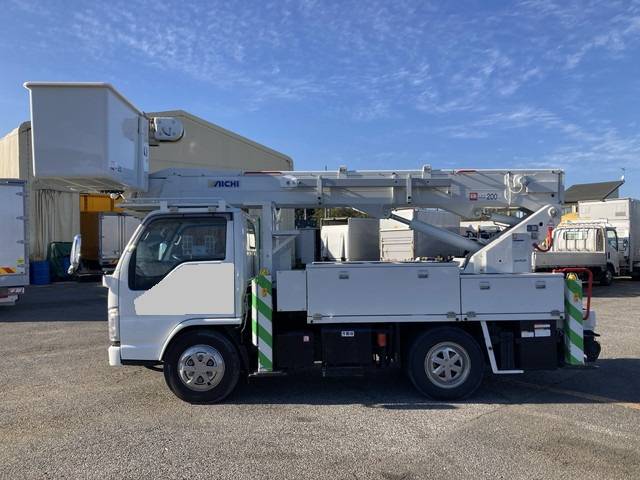 いすゞエルフ高所作業車小型（2t・3t）[写真05]