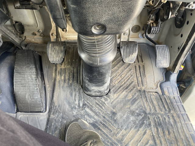 日野レンジャー深ダンプ（土砂禁ダンプ）中型（4t）[写真17]