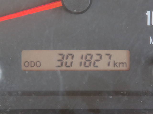 いすゞフォワードクレーン4段中型（4t）[写真40]