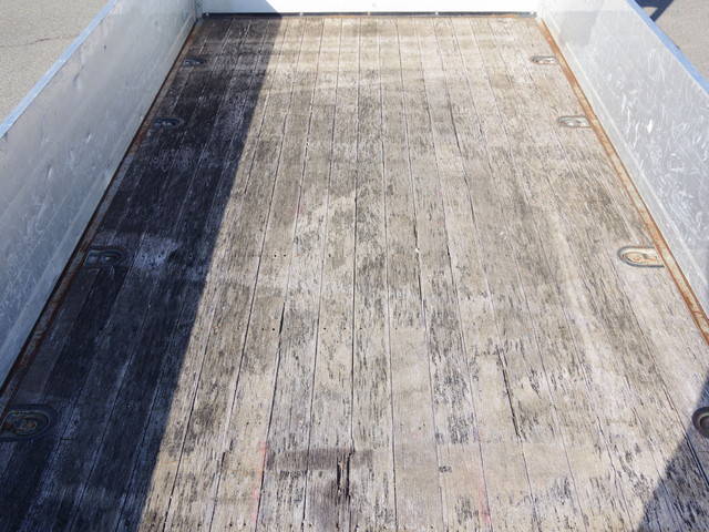 三菱ふそうファイタークレーン4段増トン（6t・8t）[写真14]