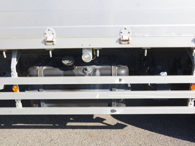 三菱ふそうファイタークレーン4段増トン（6t・8t）[写真17]