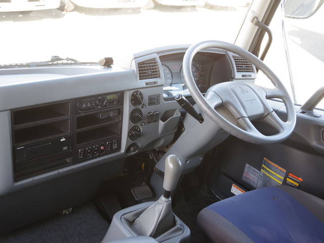 三菱ふそうファイタークレーン4段増トン（6t・8t）[写真31]