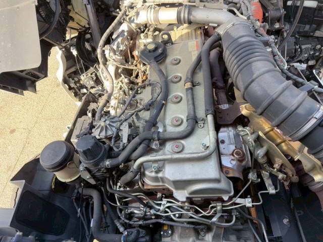 日野プロフィアアルミウイング大型（10t）[写真23]