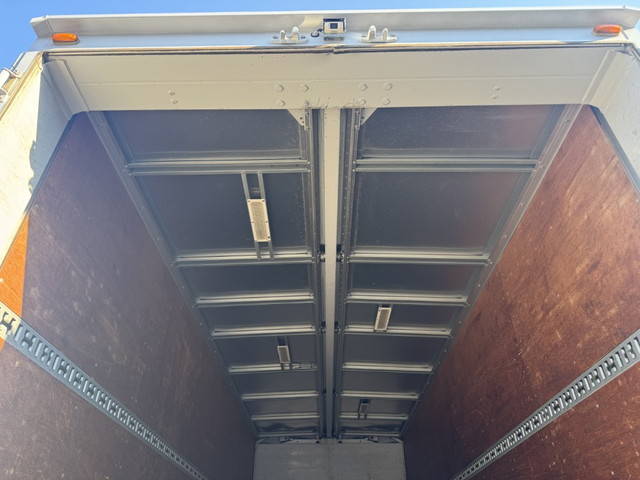 日野レンジャーアルミウイング中型（4t）[写真14]