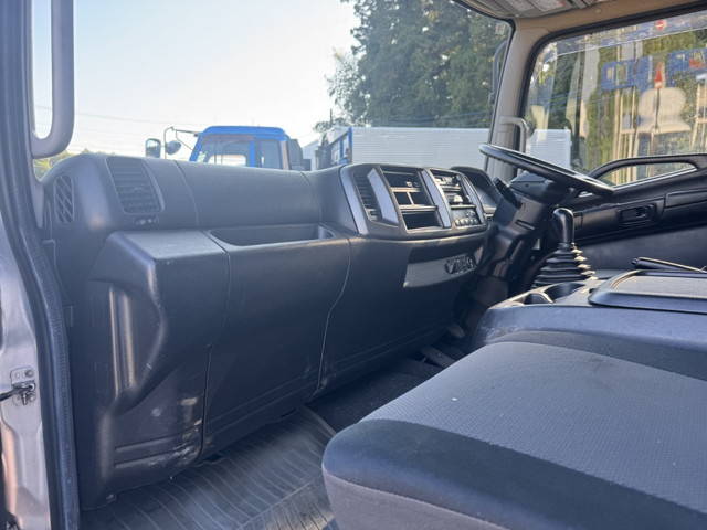 日野レンジャーアルミウイング中型（4t）[写真25]