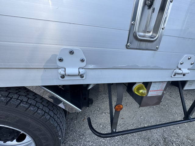 日野レンジャーアルミウイング中型（4t）[写真39]