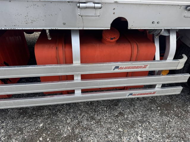 UDトラックスその他の車種アルミブロック大型（10t）[写真29]