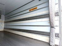 日野レンジャー冷凍車（冷蔵車）中型（4t）[写真11]