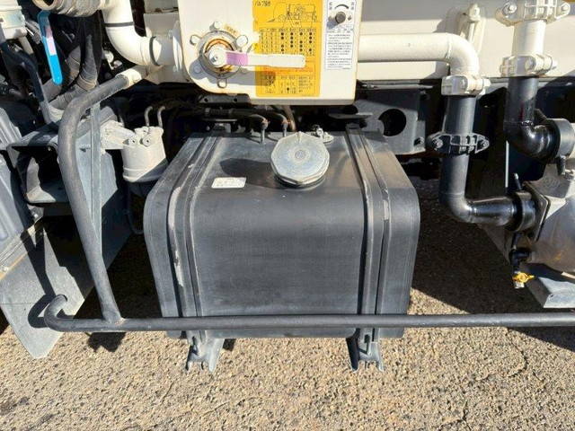 日野レンジャー散水車中型（4t）[写真18]