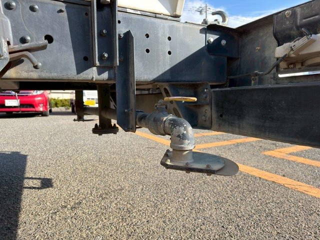 日野レンジャー散水車中型（4t）[写真06]