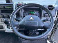 三菱ふそうキャンターアルミバン小型（2t・3t）[写真17]