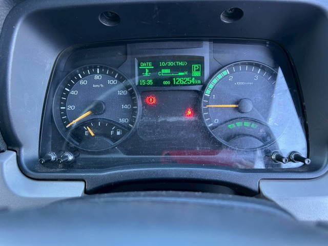 三菱ふそうキャンターアルミバン小型（2t・3t）[写真17]