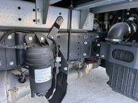 三菱ふそうキャンターアルミバン小型（2t・3t）[写真30]