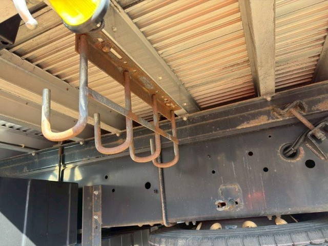 いすゞギガアルミブロック大型（10t）[写真10]